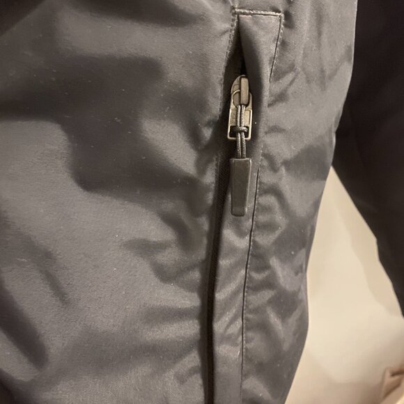 NIKE FLEECE / WATER PROOF WIND BREAKER BLACK GRAY JACKET SIZE SMALL - Picture 13 of 16